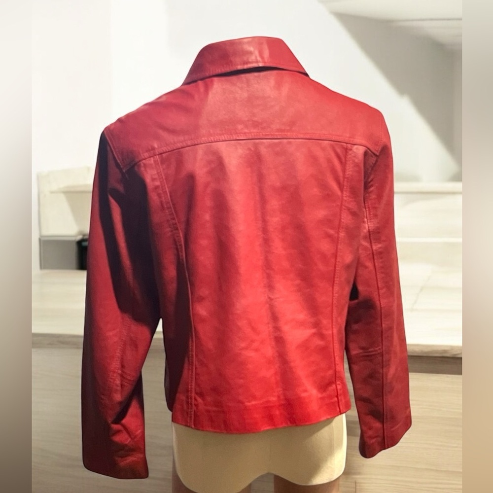 Bernardo Women’s Red Leather Jacket Size PL. - Picture 3 of 4